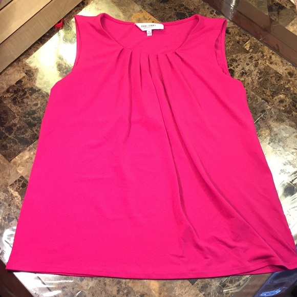 Jones New York Tops - JONES New York pink blouse sleeveless top Medium